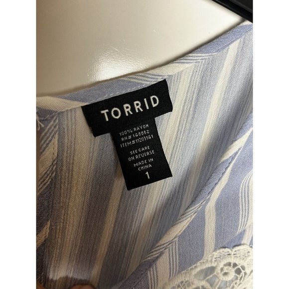 Torrid Blouse Size 1 1X Blue White Stripes Gauze Crochet Trim 3/4 Sleeves Flowy - Picture 5 of 8